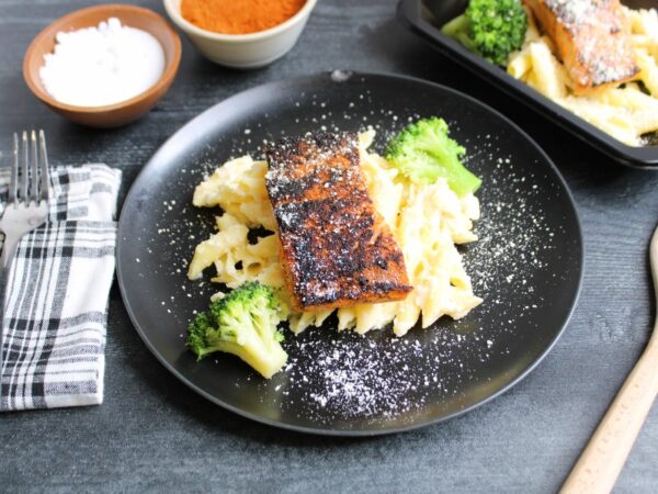 Clean Eats Meal Prep Blackened Salmon Alfredo