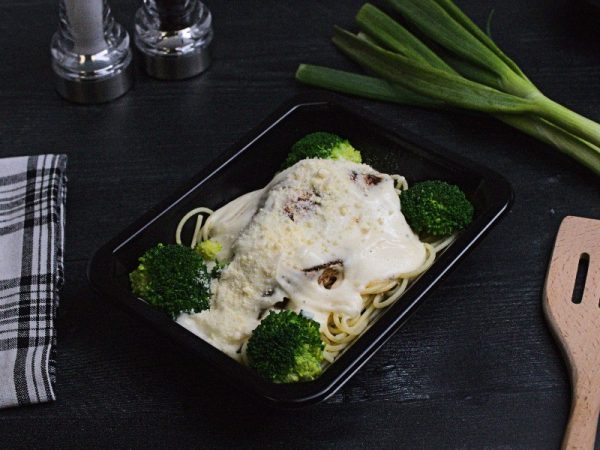 Clean Eats Meal Prep Blackened Chicken Alfredo